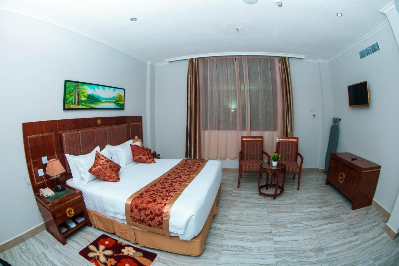 Tiffany Diamond Hotels Ltd - Makunganya Dar es Salaam Extérieur photo