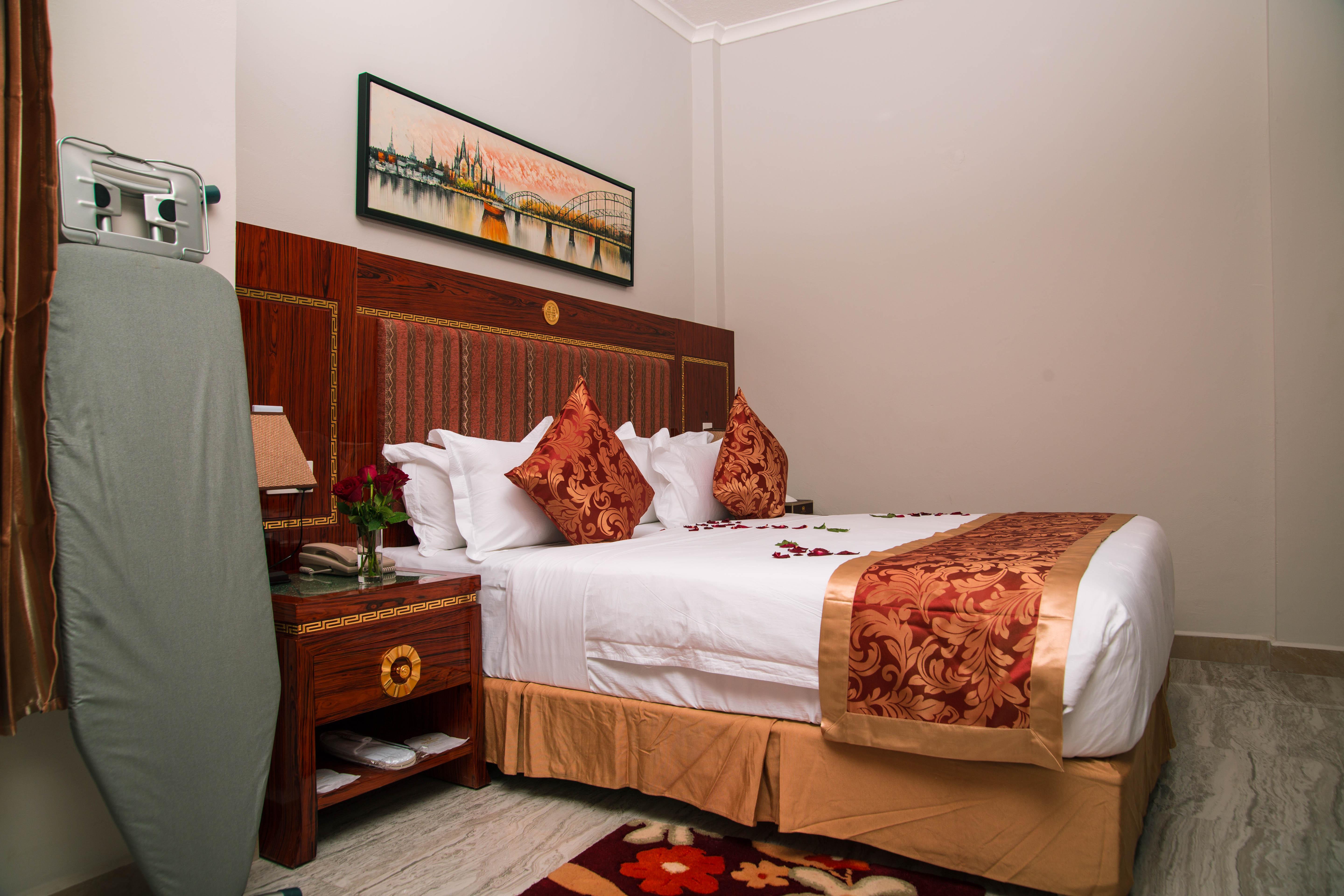 Tiffany Diamond Hotels Ltd - Makunganya Dar es Salaam Extérieur photo
