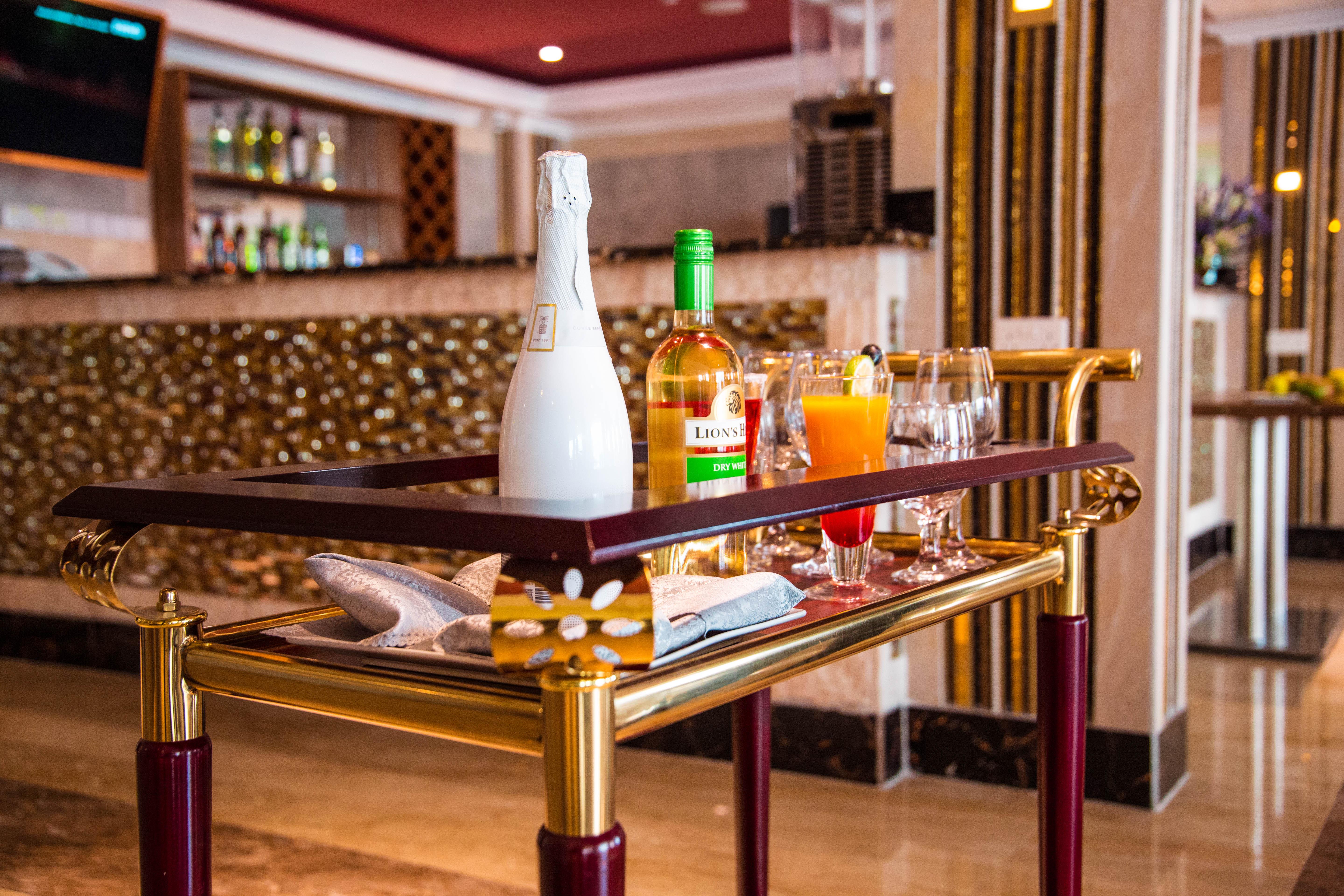 Tiffany Diamond Hotels Ltd - Makunganya Dar es Salaam Extérieur photo