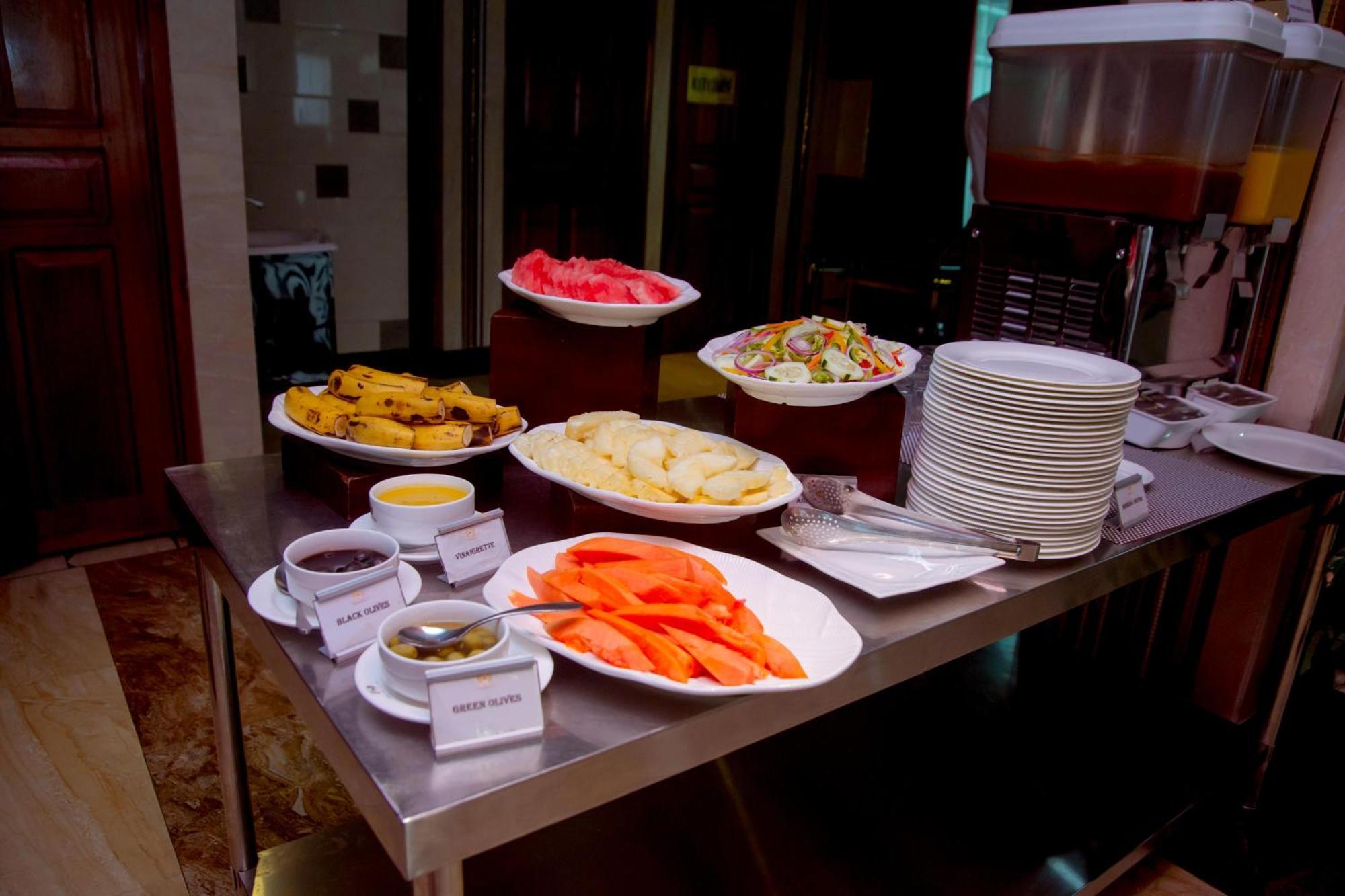 Tiffany Diamond Hotels Ltd - Makunganya Dar es Salaam Extérieur photo