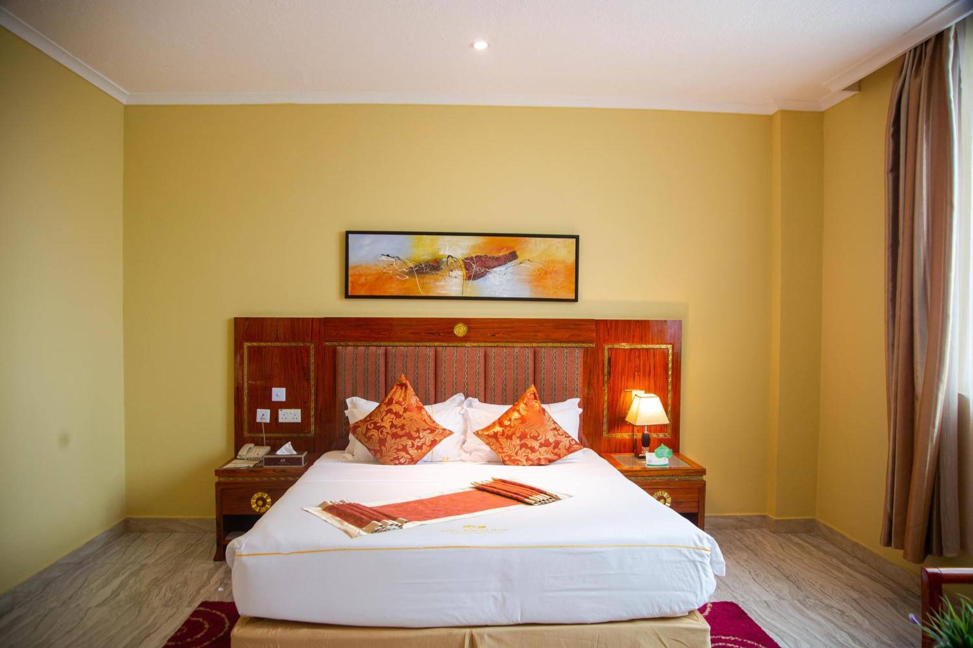 Tiffany Diamond Hotels Ltd - Makunganya Dar es Salaam Extérieur photo