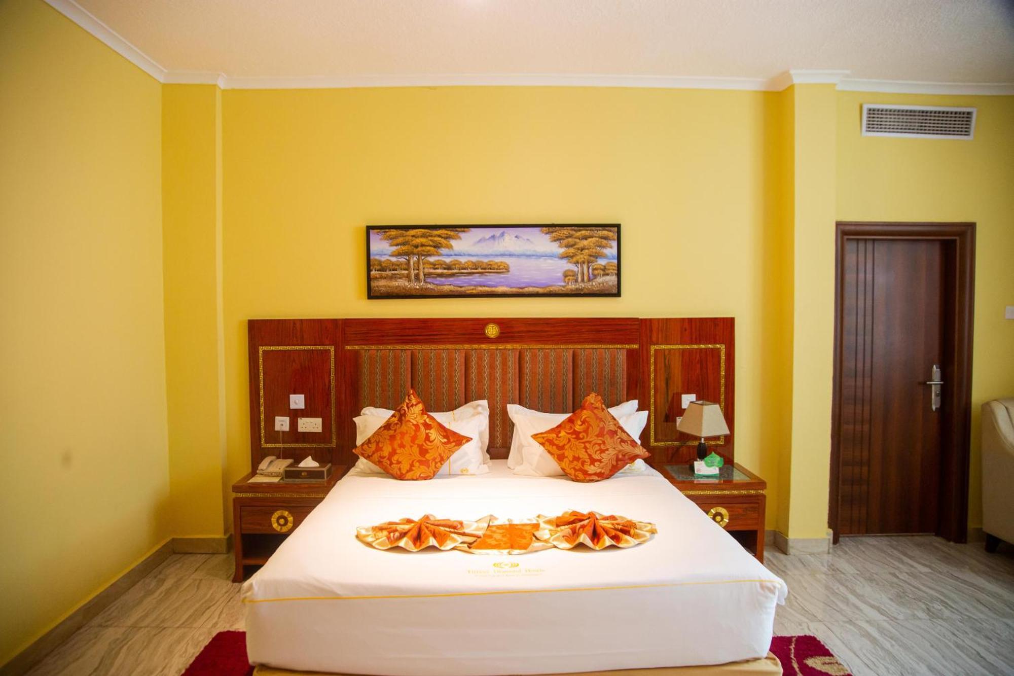 Tiffany Diamond Hotels Ltd - Makunganya Dar es Salaam Extérieur photo