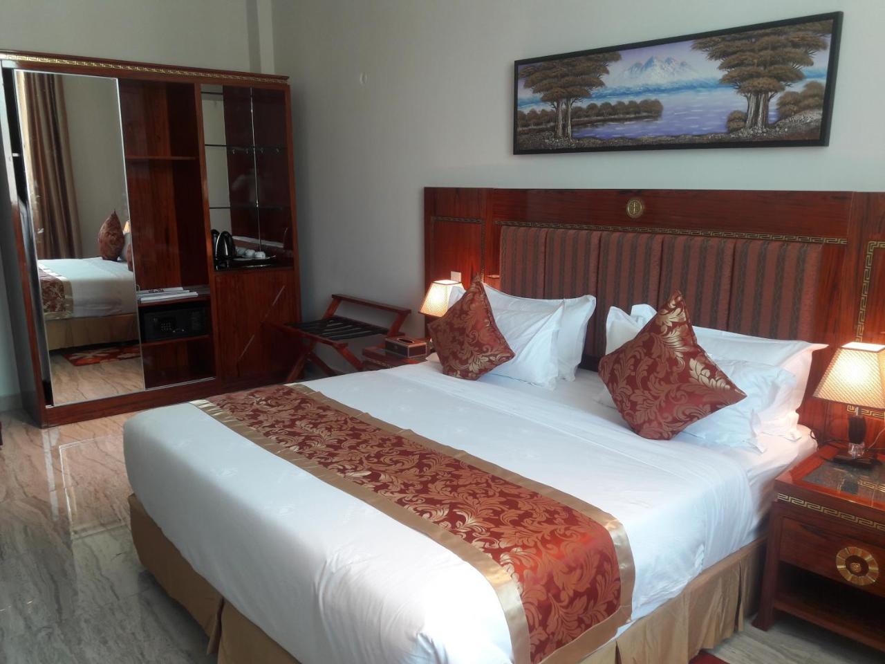Tiffany Diamond Hotels Ltd - Makunganya Dar es Salaam Extérieur photo