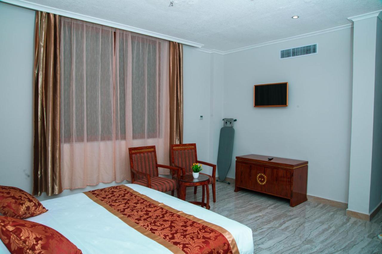 Tiffany Diamond Hotels Ltd - Makunganya Dar es Salaam Extérieur photo